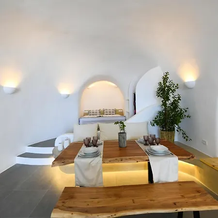 Villa Luxe Efis Sea View 4 & 4 Prive Jacuzzi Imerovigli