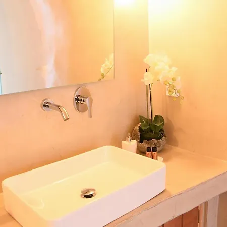 Villa Luxe Efis Sea View 4 & 4 Prive Jacuzzi *