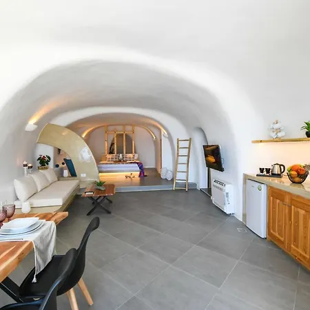 Villa Luxe Efis Sea View 4 & 4 Prive Jacuzzi Imerovigli