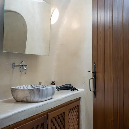 Luxe Efis Sea View 4 & 4 Prive Jacuzzi Imerovigli