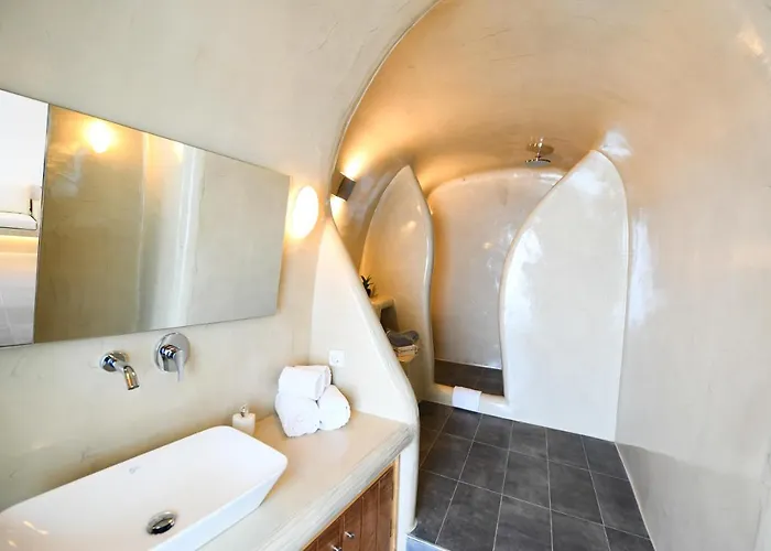 Luxe Efis Sea View 4 & 4 Prive Jacuzzi Villa