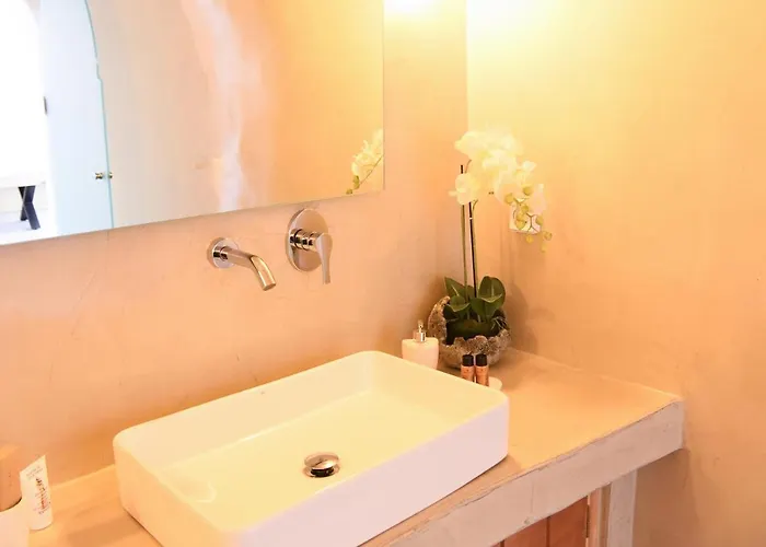 Villa Luxe Efis Sea View 4 & 4 Prive Jacuzzi *