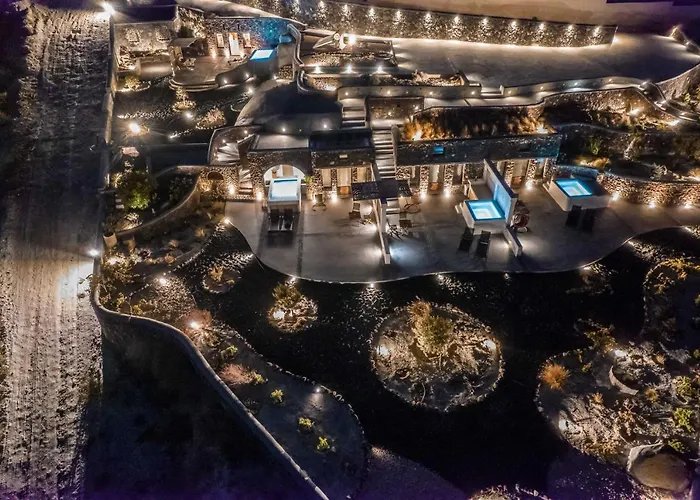 Luxe Efis Sea View 4 & 4 Prive Jacuzzi Villa