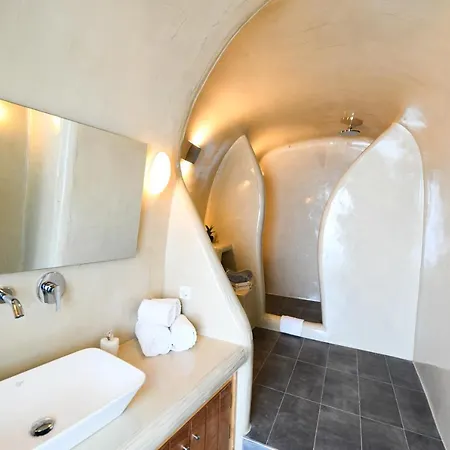 Luxe Efis Sea View 4 & 4 Prive Jacuzzi Villa