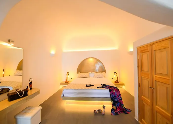 Luxe Efis Sea View 4 & 4 Prive Jacuzzi Imerovigli (Santorini)