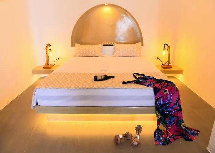 Luxe Efis Sea View 4 & 4 Prive Jacuzzi Villa Imerovigli (Santorini)