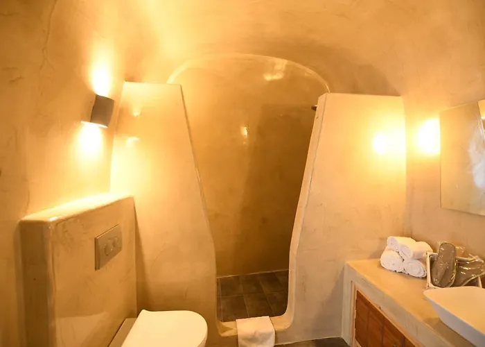 Luxe Efis Sea View 4 & 4 Prive Jacuzzi Villa Imerovigli (Santorini)