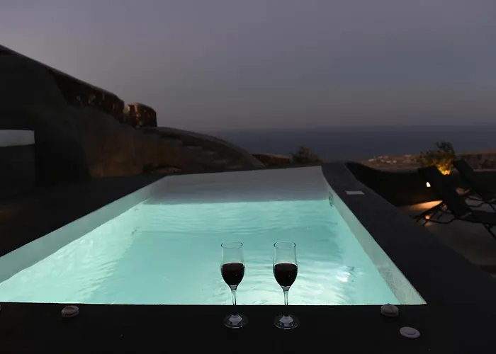 Luxe Efis Sea View 4 & 4 Prive Jacuzzi Villa *