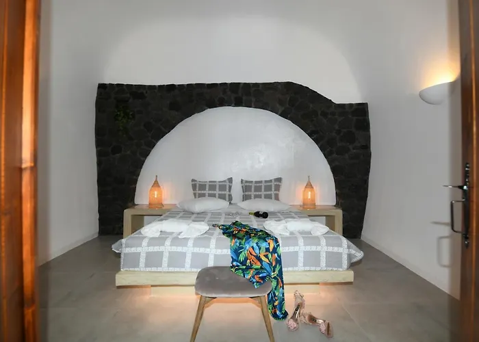 Luxe Efis Sea View 4 & 4 Prive Jacuzzi Villa Imerovigli (Santorini)