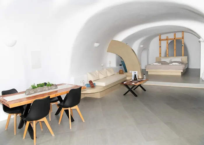 Luxe Efis Sea View 4 & 4 Prive Jacuzzi * Imerovigli (Santorini)