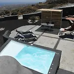 Luxe Efis Sea View 4 & 4 Prive Jacuzzi Villa *
