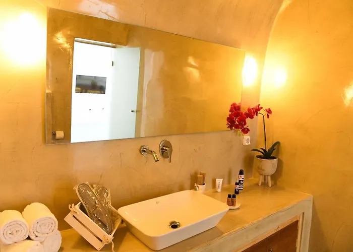 Luxe Efis Sea View 4 & 4 Prive Jacuzzi Villa Imerovigli (Santorini)