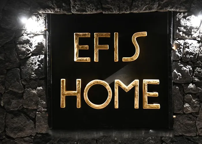 Luxe Efis Sea View 4 & 4 Prive Jacuzzi Imerovigli (Santorini)