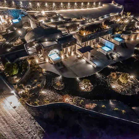 Luxe Efis Sea View 4 & 4 Prive Jacuzzi Imerovigli (Santorini)